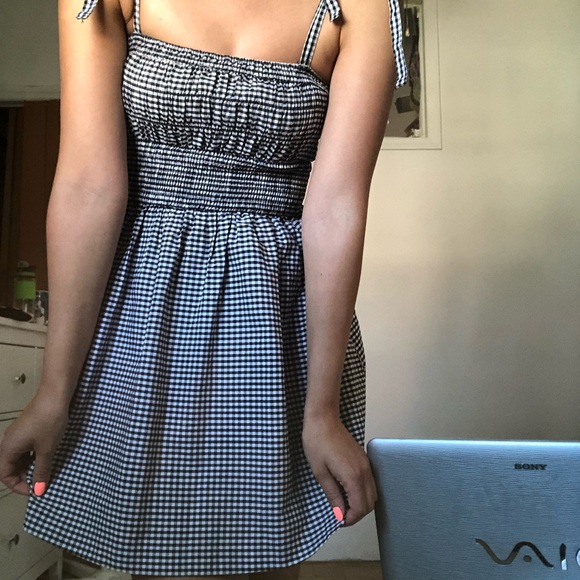 Cute dress ( Small ) - Picture 4 of 4